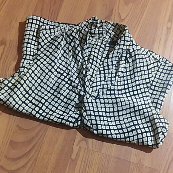 Patterned top - Picture 2 of 2